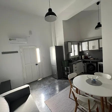 Appartement Spanos - *