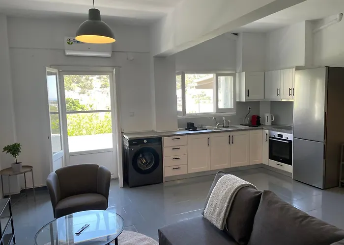 Spanos - Apartment *