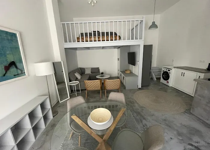 Apartment Spanos - *