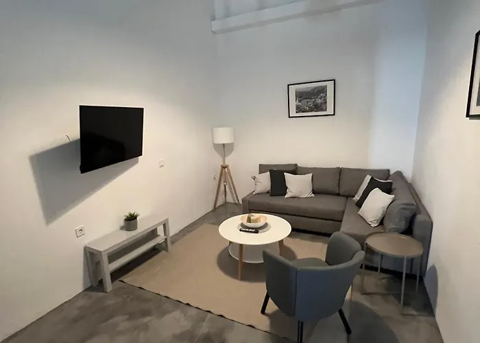 Spanos - Apartment *